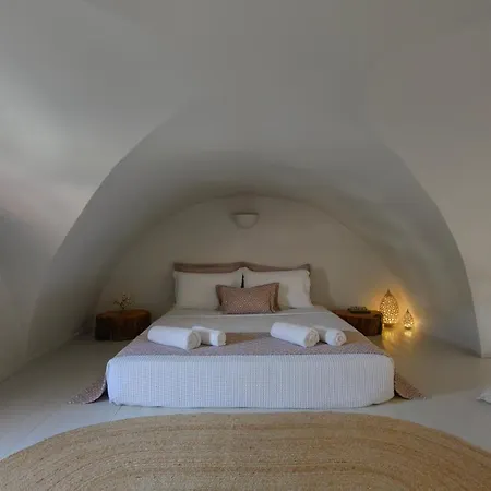 Villa Michelangelo Oia (Santorini)